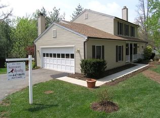 901 Young Dairy Ct, Herndon, VA 20170