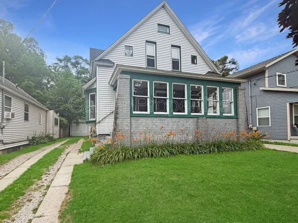 630 Plett St SW, Grand Rapids, MI 49503