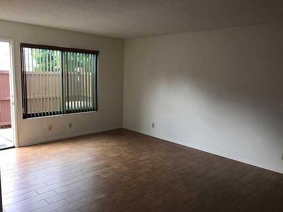 3rd image of 8845 Hoffman St