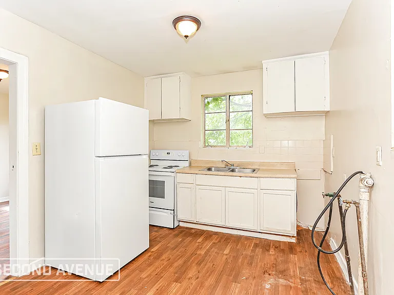 3302 College St — Photo 9