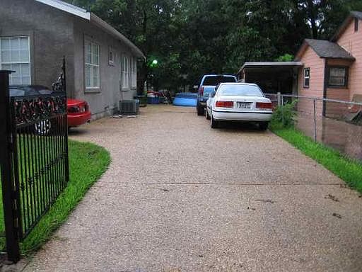 4th image of 1625 FRESNO DR