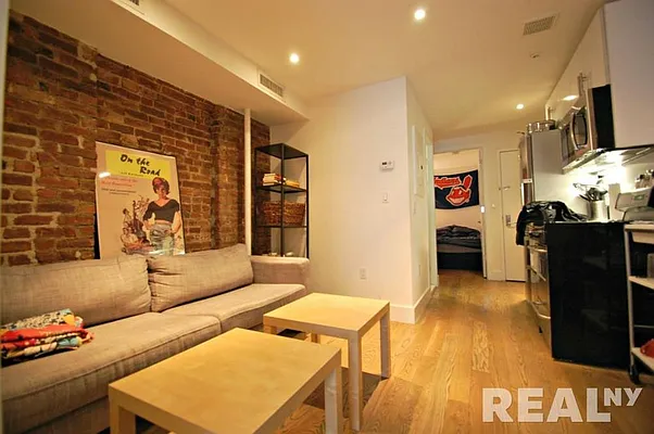 Rented by REAL New York | media 31