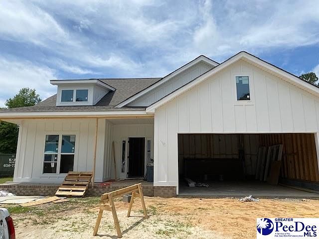 1st image of 350 Pines Dr