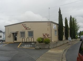 921 NW Highland St, Roseburg, OR 97470