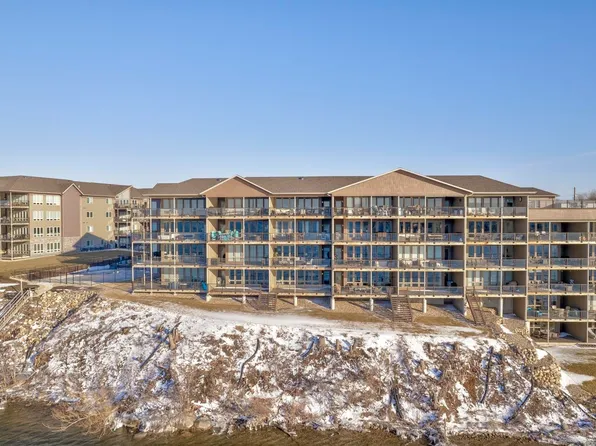 570 Linden Dr #112, Arnolds Park, IA 51331