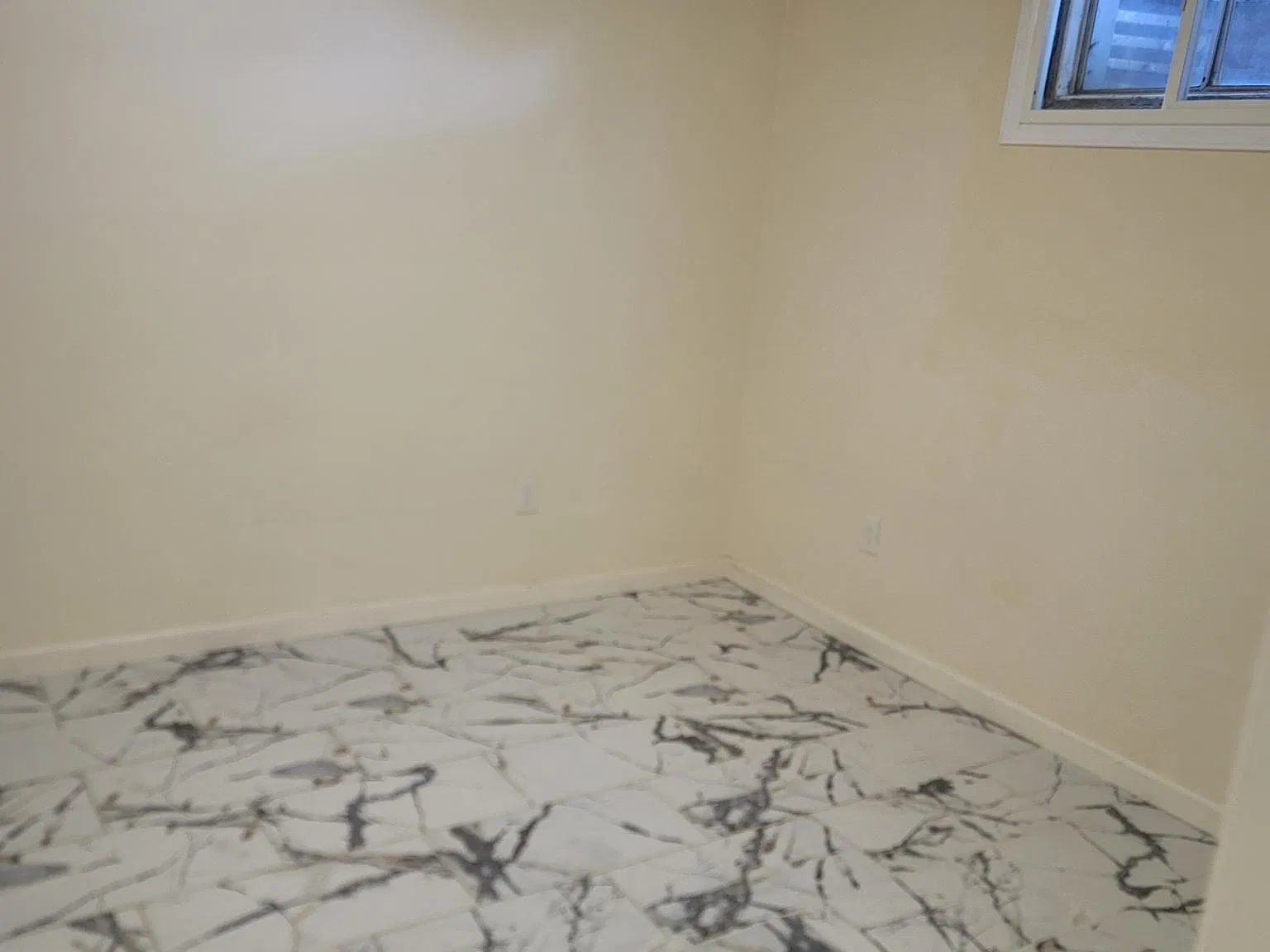 2 bed, 1.5 bath, 900 sqft, $1,650 — Photo 2