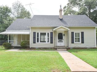 406 Blue Ridge St, Easley, SC 29640