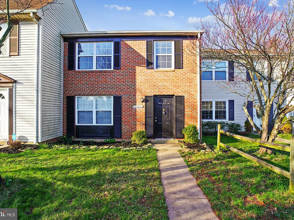 8603 Woodhue Ct