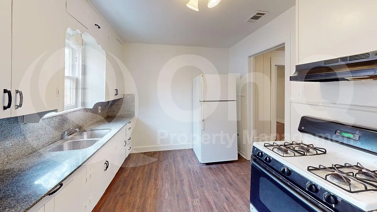 2 bed, 2.0 bath, 1415 sqft, $2,100 — Photo 4