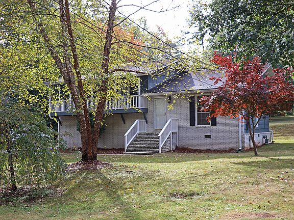3rd image of 309 Burke Cir