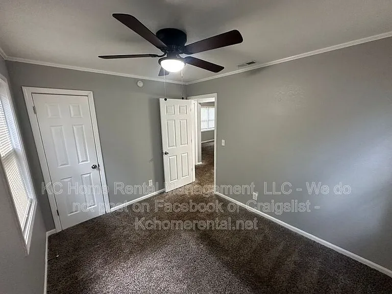 8025 Park Ave — Photo 20