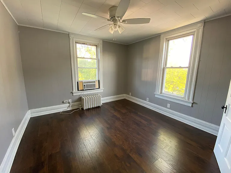 321 Dewey St #2 — Photo 5