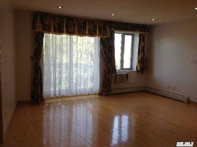 2nd image of 3226 Union St APT 5D