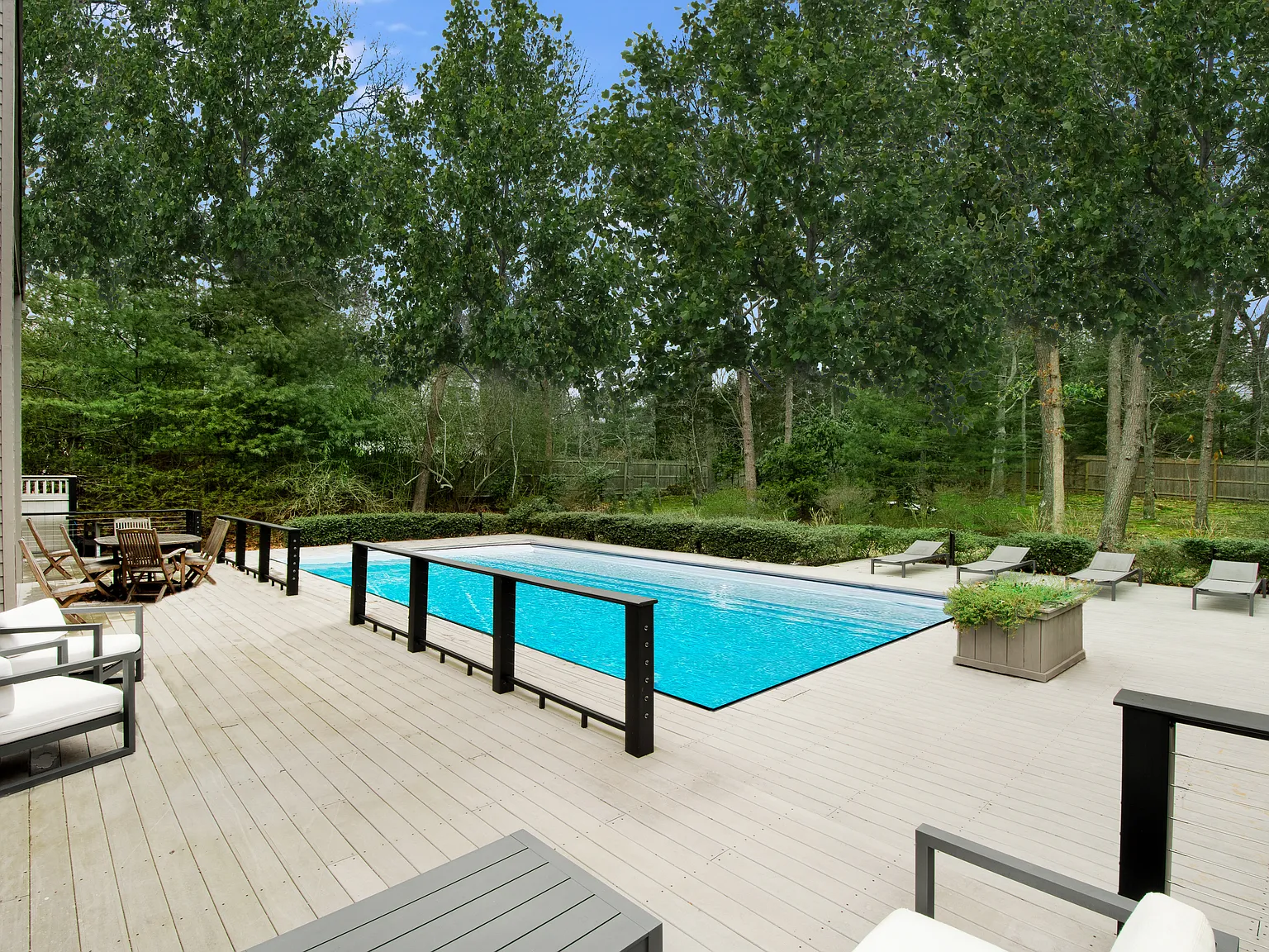 East Hampton Style — Photo 4