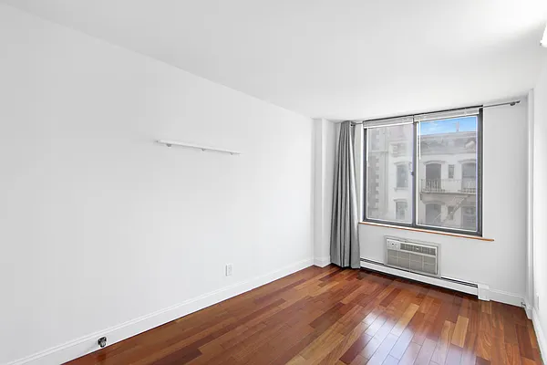 Rented by Corcoran | media 14
