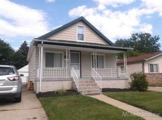 22822 Cushing Ave, Eastpointe, MI 48021