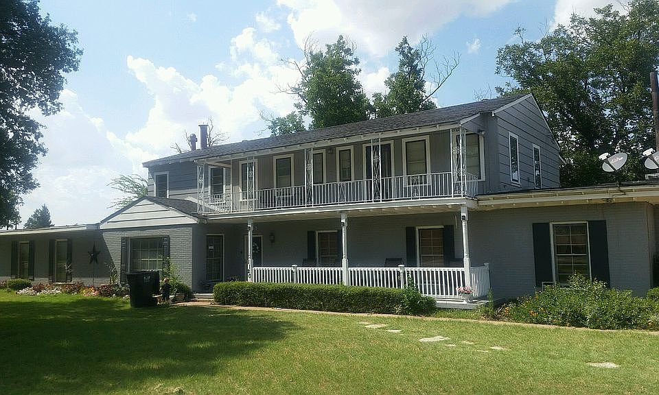 1120 W. California St. SeymourTx