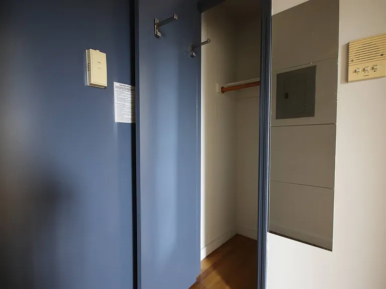 47-45 Vernon Blvd #2B — Photo 7