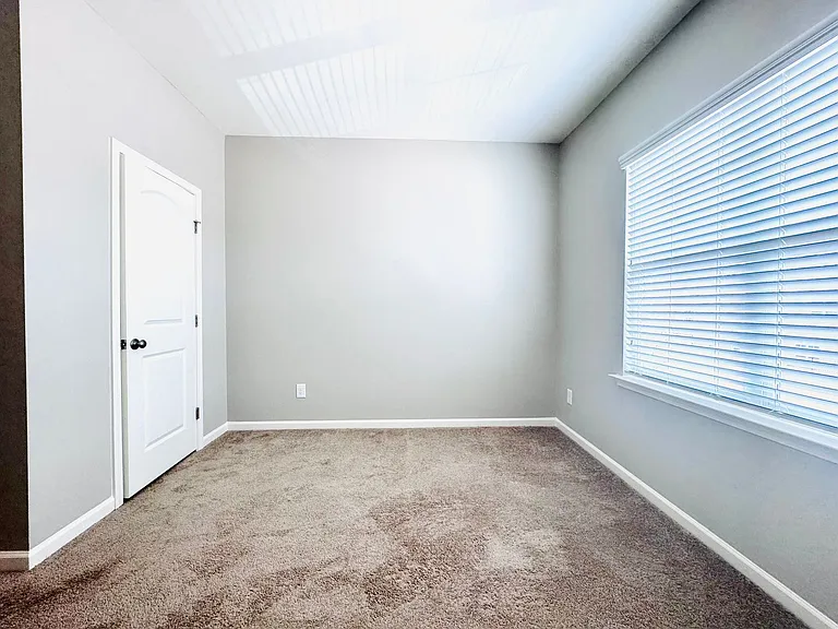 211 Torpoint Rd — Photo 22