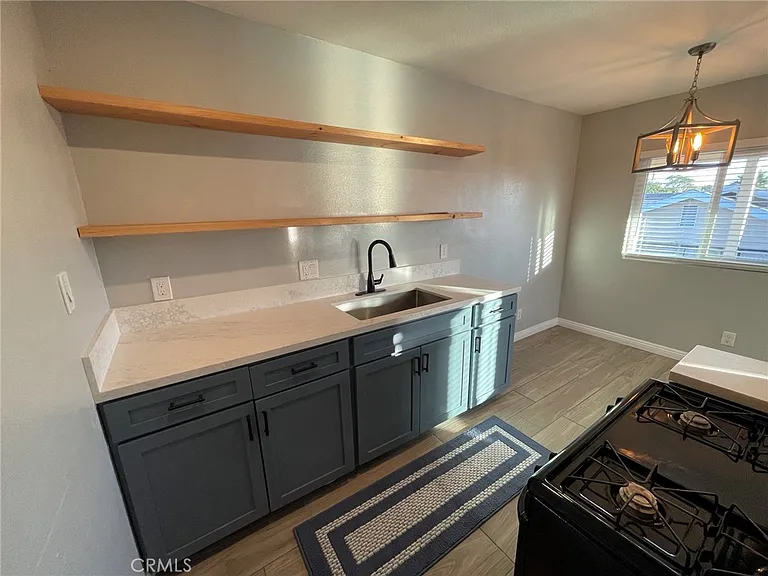 1707 W 81st St — Photo 11
