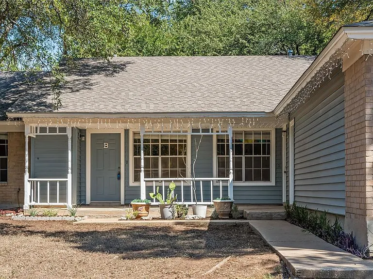 4510 Brown Bark Pl #A — Photo 2