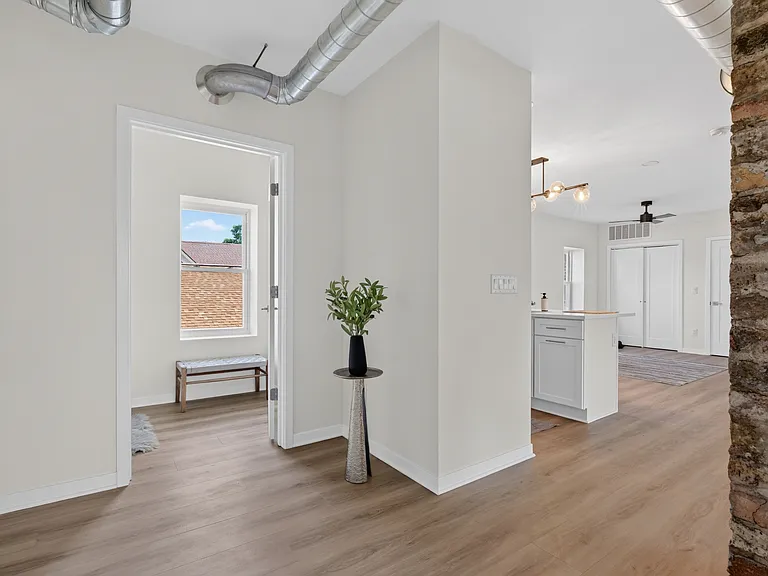 2995 S Clement Ave #A — Photo 12