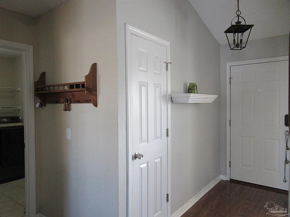 4th image of 3888 Sun Valley Ct