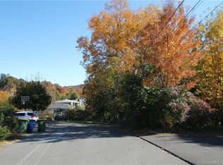 31 Hotchkiss St, Waterbury, CT 06704