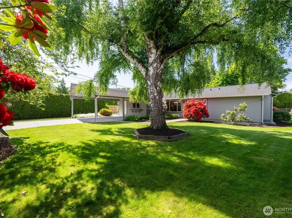1215 S Walnut Street, Burlington, WA 98233