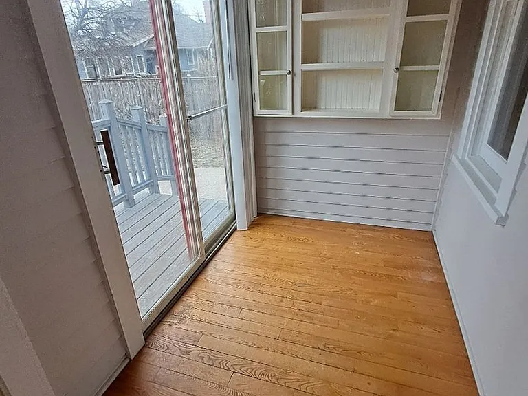 1011A N Corona St — Photo 36
