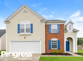10404 Planters View Dr, Charlotte, NC 28278