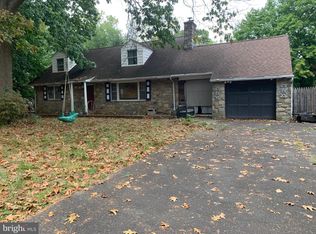 546 Centennial Rd, Warminster, PA 18974