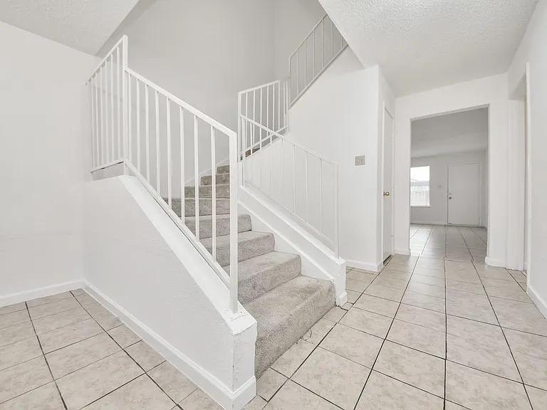 15534 Weldon Dr — Photo 20
