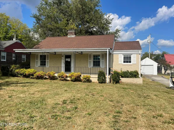 216 Juniper Ave, Alcoa, TN 37701