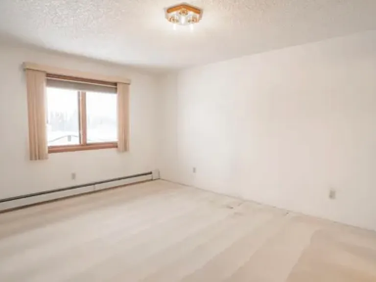 15 Farewell Ave — Photo 12