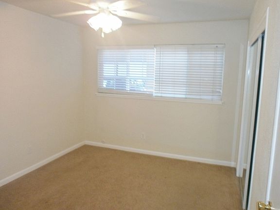 3rd image of 1821 G St APT E