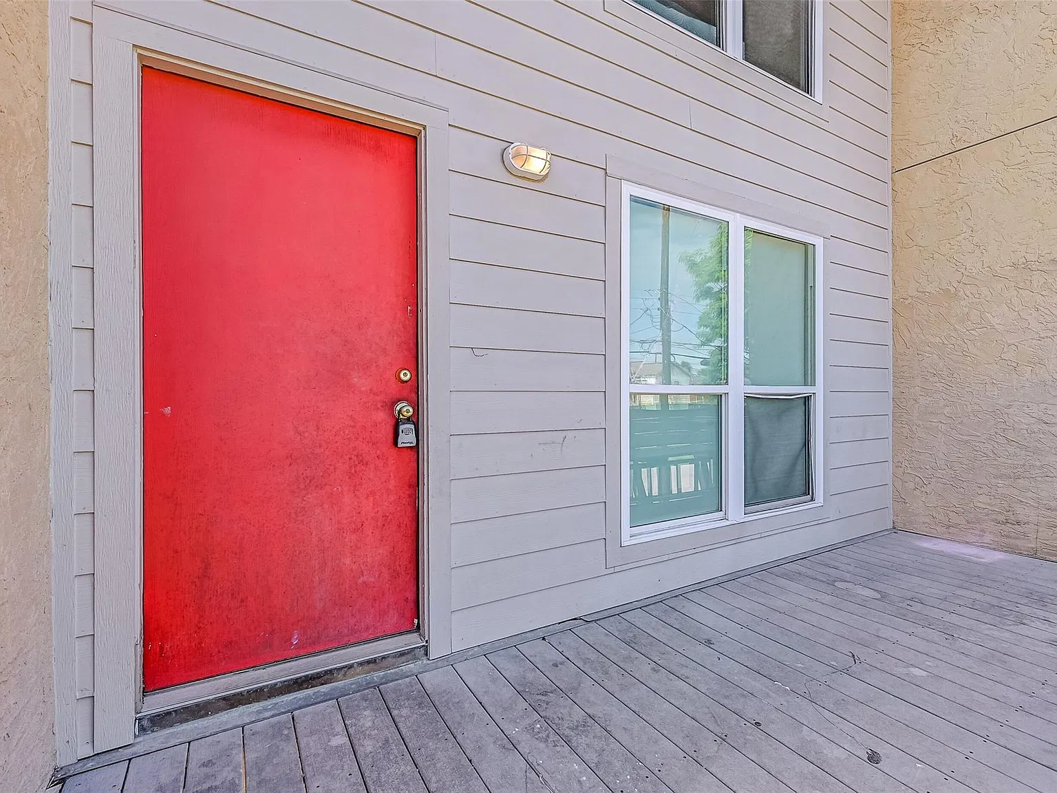 2 bed, 2.0 bath, 2040 sqft, $1,150 — Photo 3