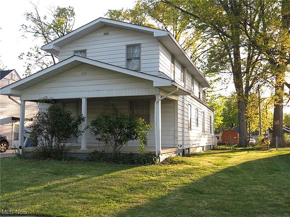 4th image of 3982 Palm Ave