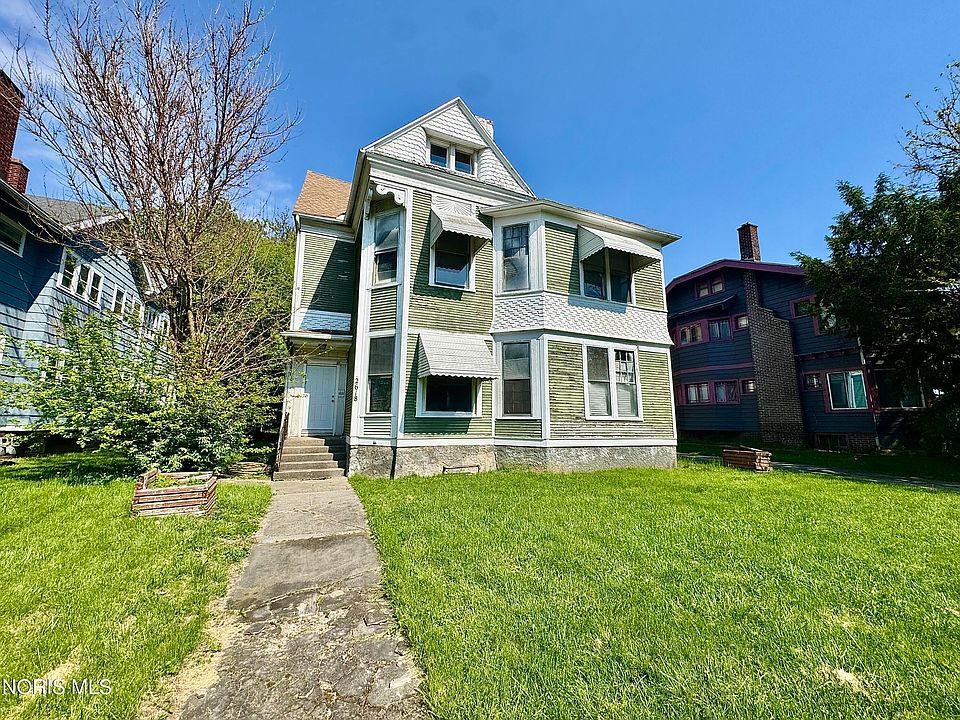 1st image of 2618 Collingwood Blvd