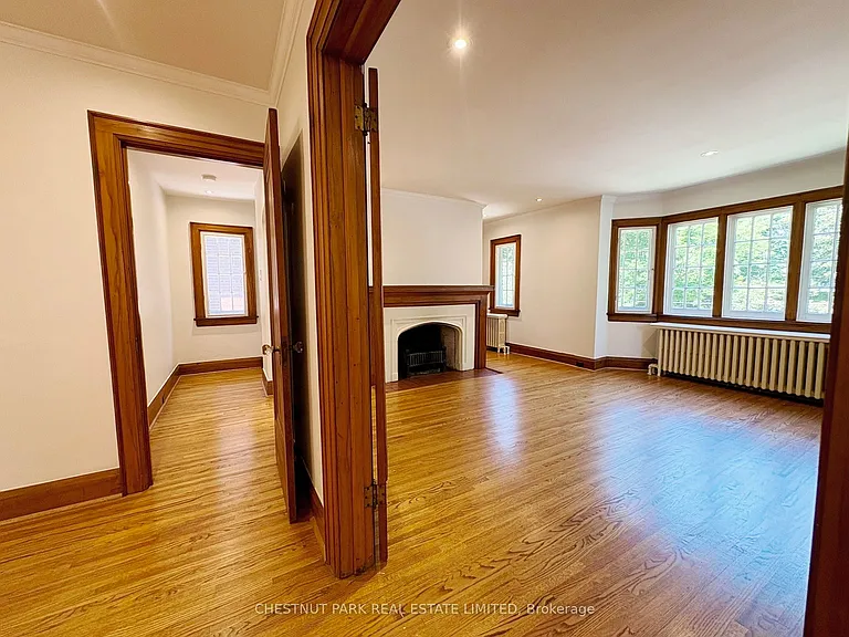 18 Servington Cres — Photo 6
