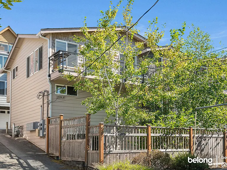 4316 Greenwood Ave N #B — Photo 1