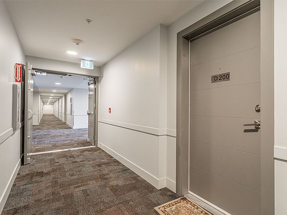 2nd image of 722 Valley Rd #200