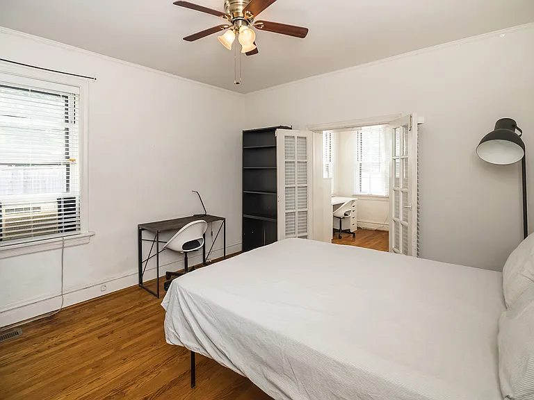 7300 Lindell Blvd — Photo 22