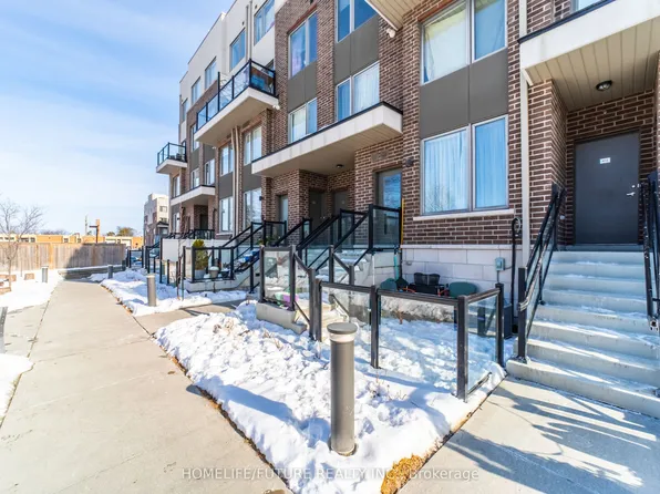 1460 Whites Rd #413, Pickering, ON L1V 0E8