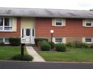 5522 Juniper Ln, Orefield, PA 18069