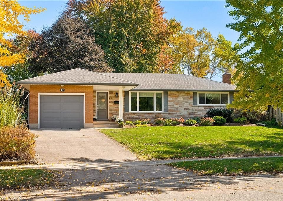1st image of 18 Evelyn Cres