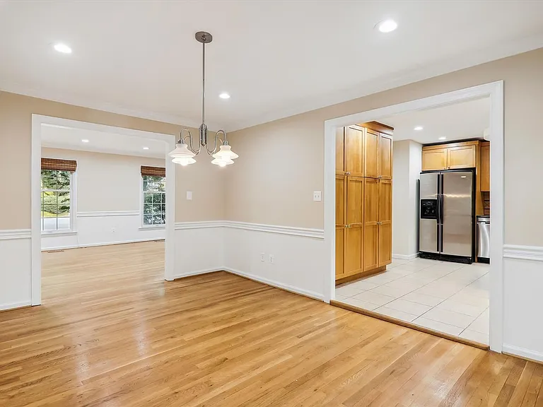 9309 Langford Ct — Photo 15