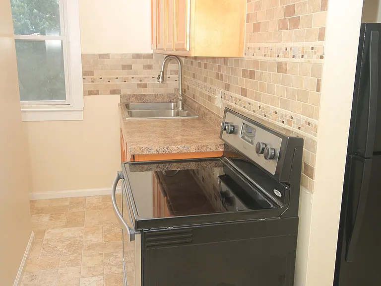 57 Jubilee St #3 — Photo 11
