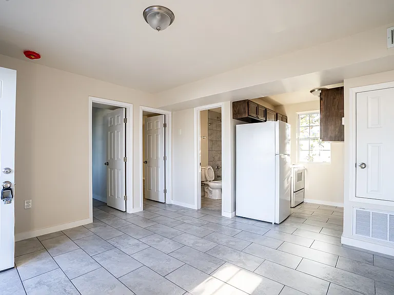 2919 Danneel St #2 — Photo 5