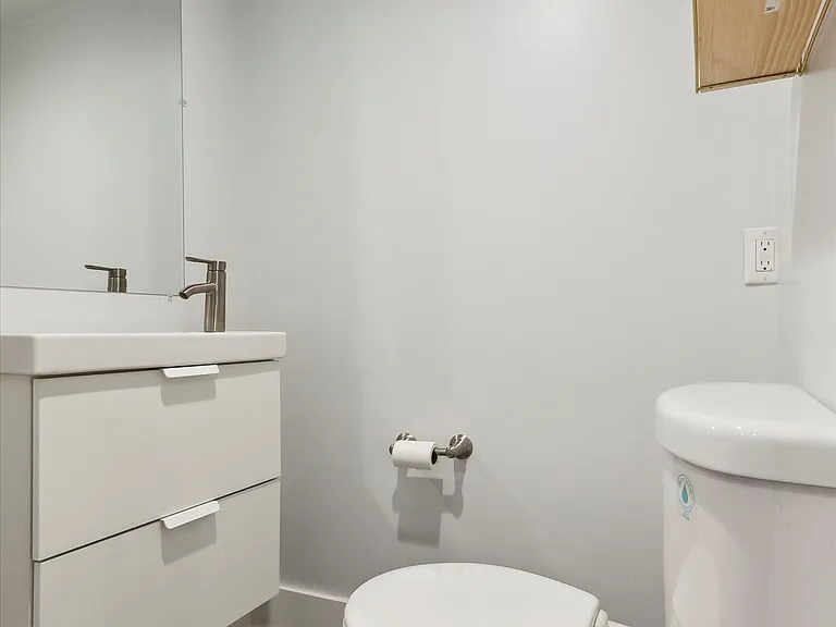 1343 S Lambert St — Photo 21
